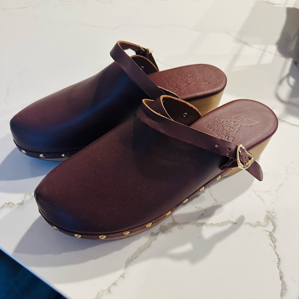 Ancient Greek Sandals Classic Closed Clog Chestnut FITS A SIZE 9